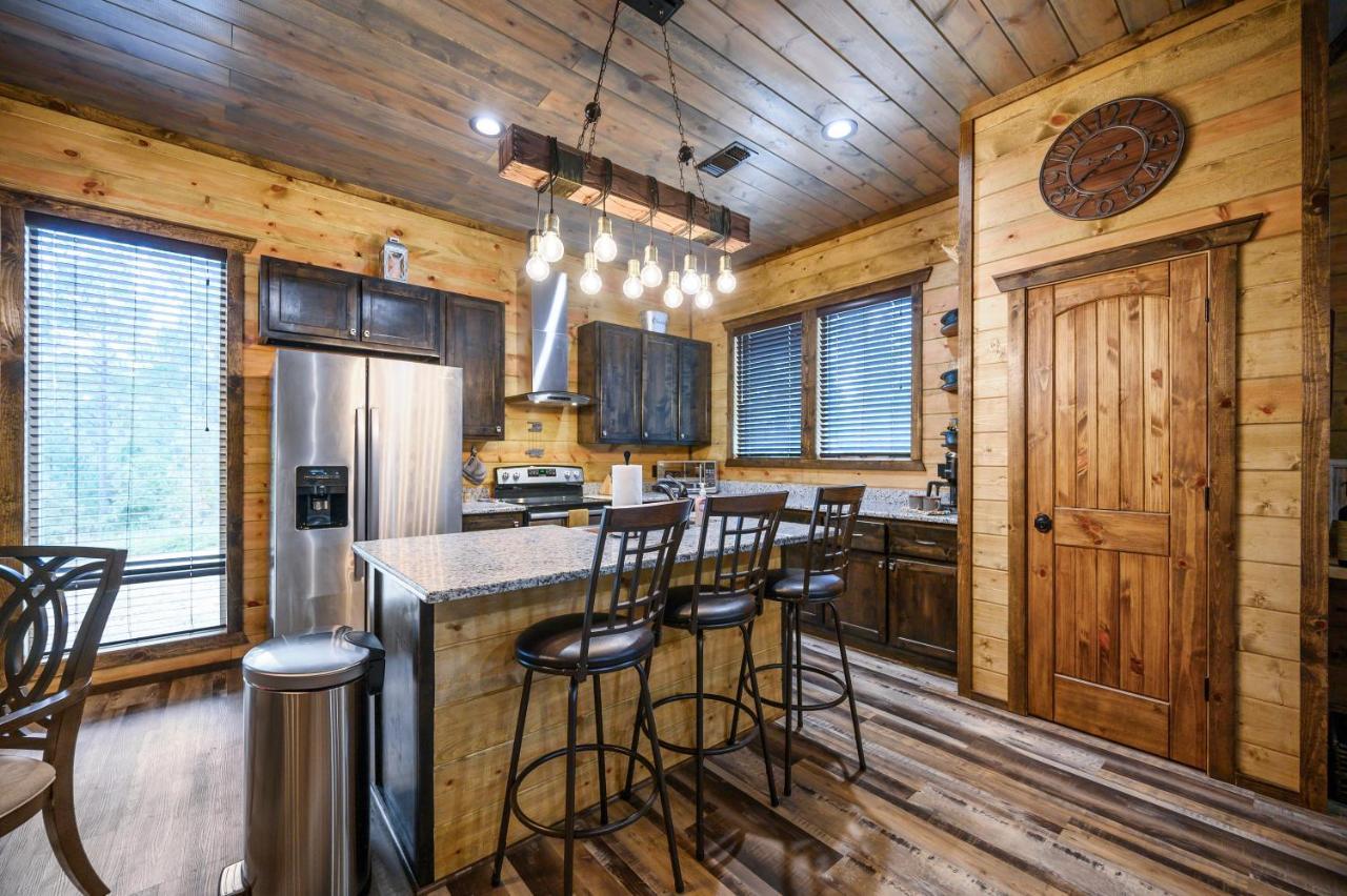 The Adirondack Honeymoon Hot Tub Soaking Tub Wood Burning Fireplace Stephens Gap Exterior foto